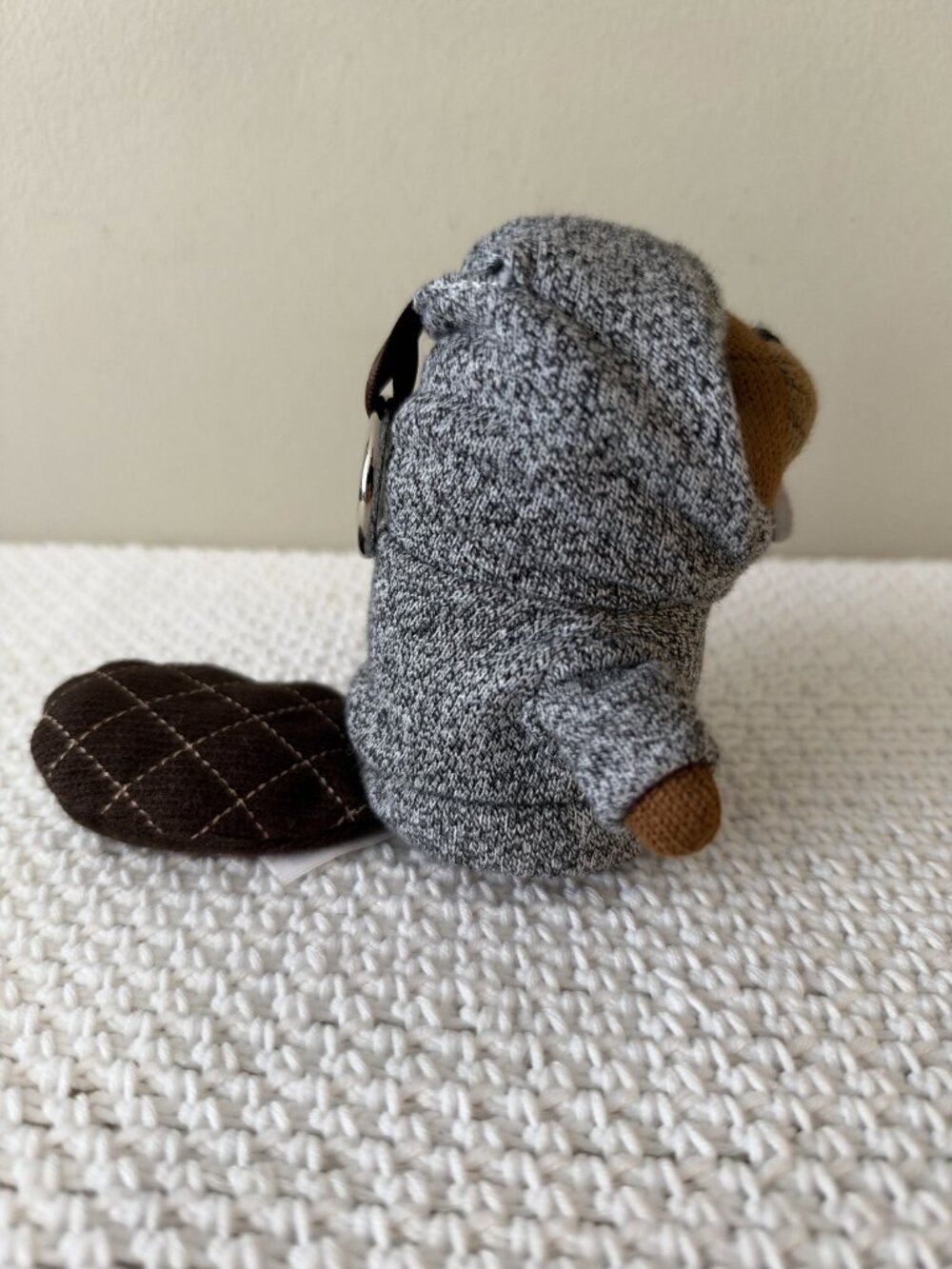 NWOT Roots Beaver Large Keychain - Picture 3 of 10